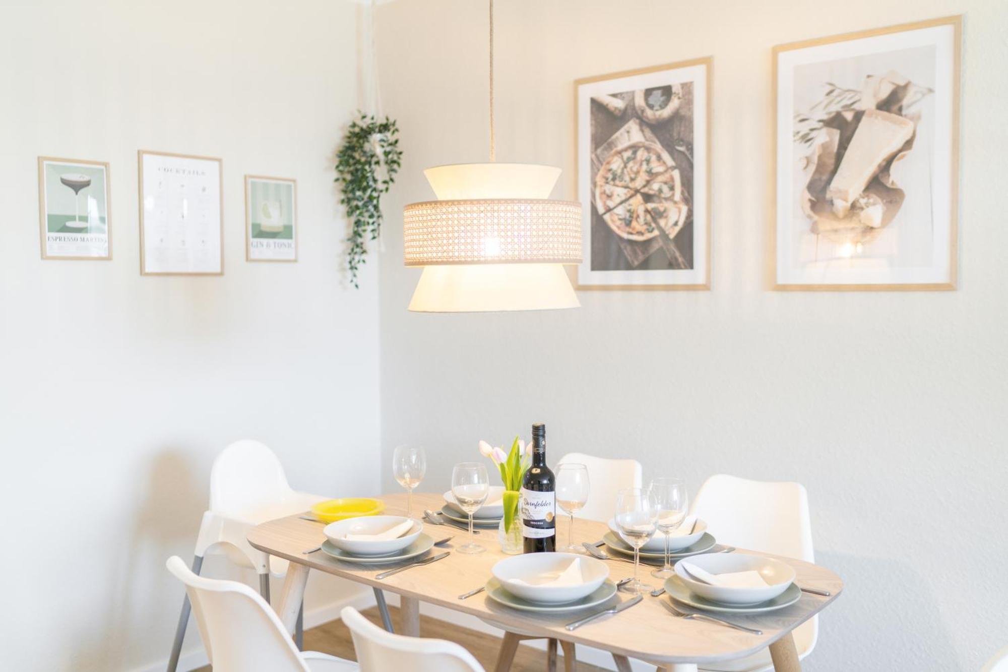 Wolfsburg Innenstadt - Happyhome - Direkt In Der Porschestrasse, 5 Personen & Kind, 3 Zimmer エクステリア 写真