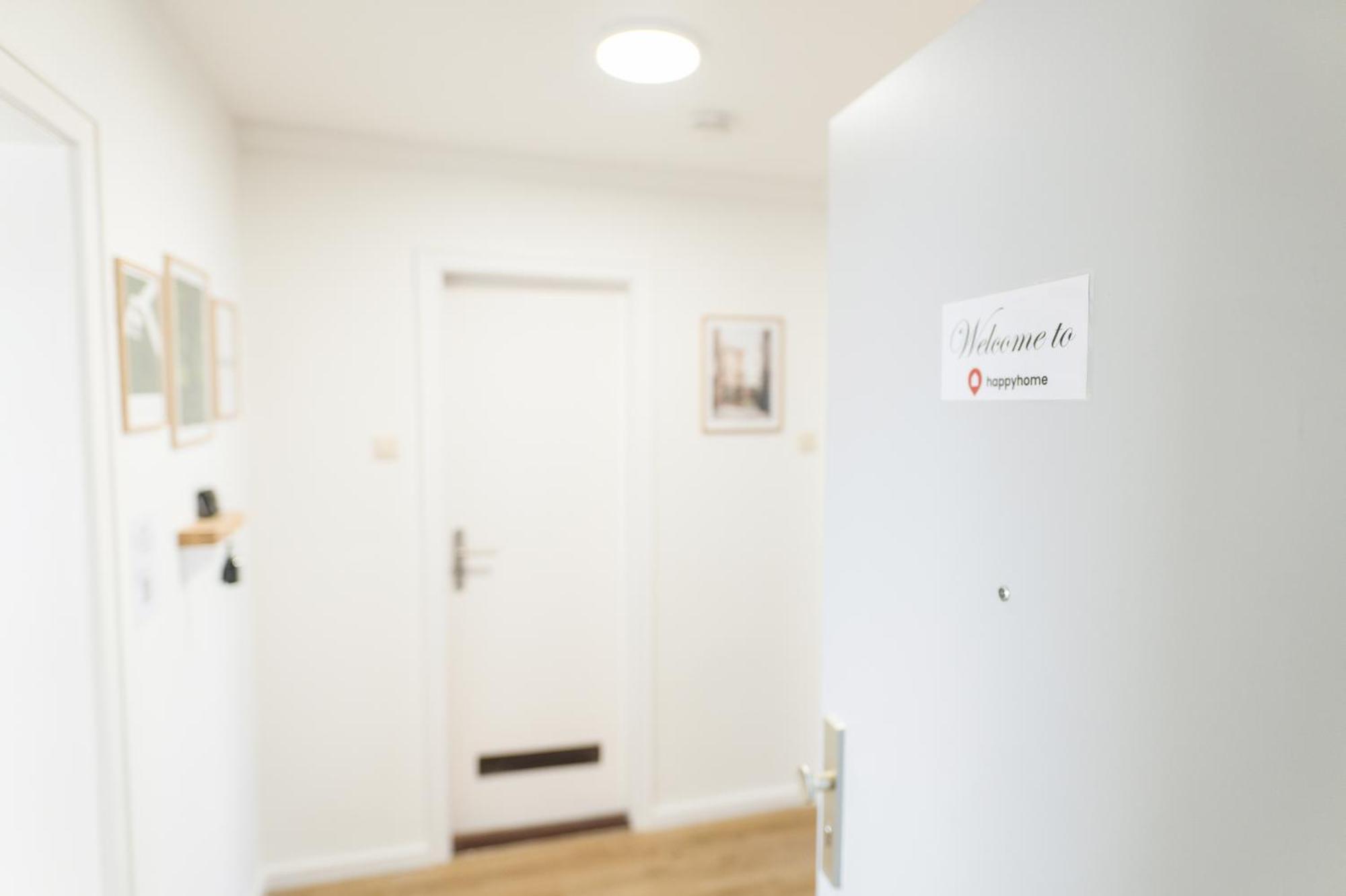 Wolfsburg Innenstadt - Happyhome - Direkt In Der Porschestrasse, 5 Personen & Kind, 3 Zimmer エクステリア 写真
