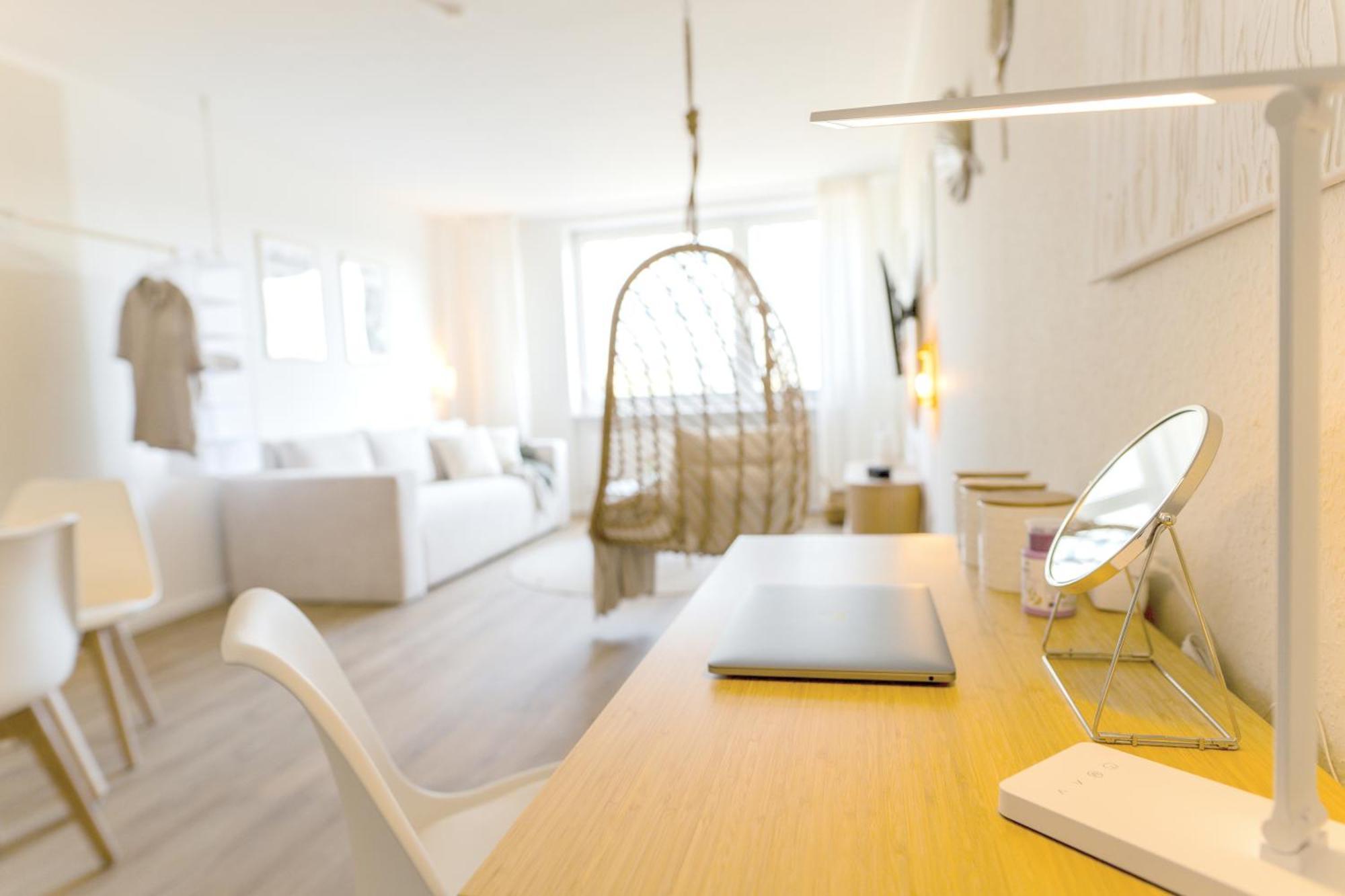 Wolfsburg Innenstadt - Happyhome - Direkt In Der Porschestrasse, 5 Personen & Kind, 3 Zimmer エクステリア 写真