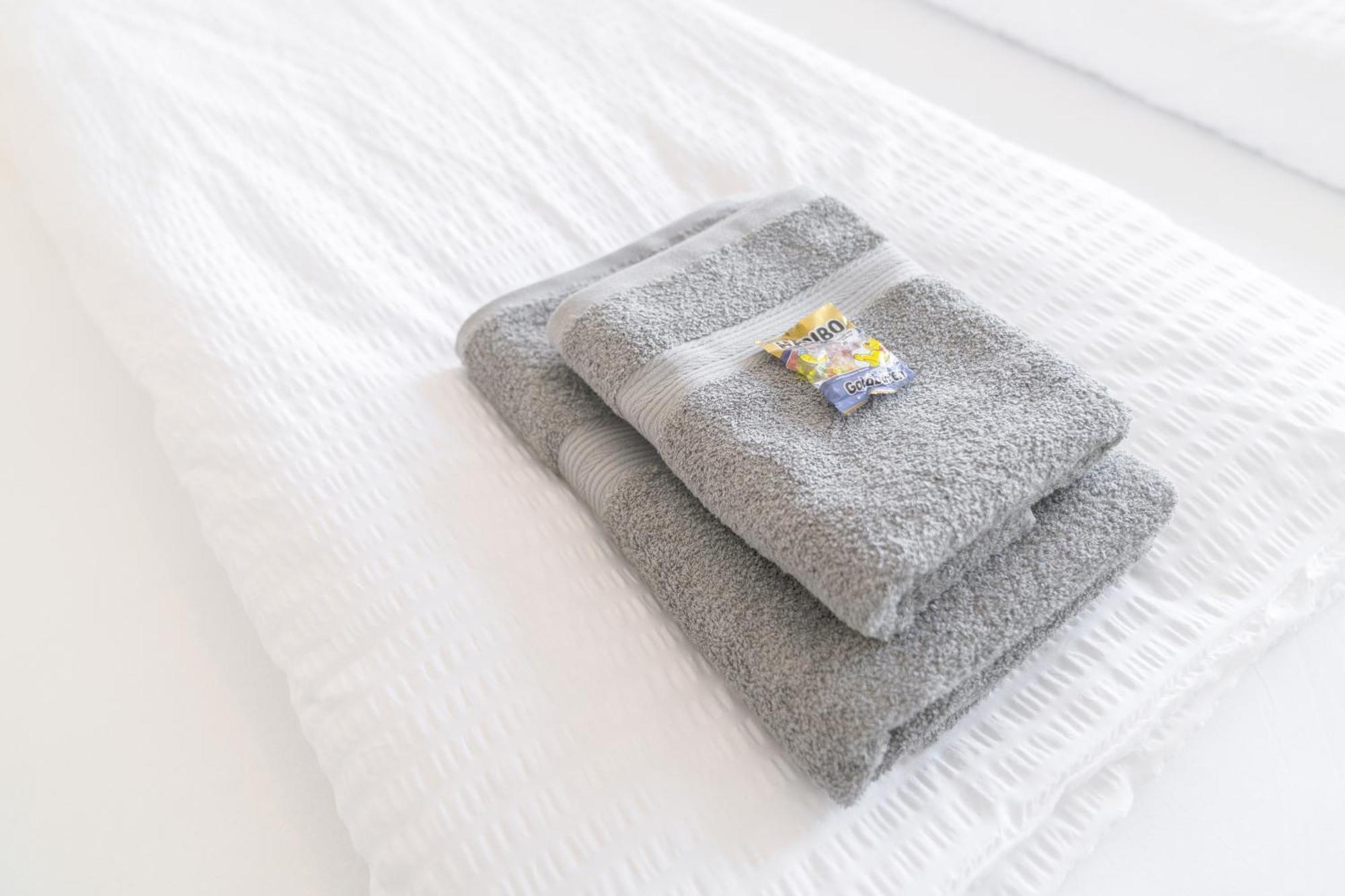 Wolfsburg Innenstadt - Happyhome - Direkt In Der Porschestrasse, 5 Personen & Kind, 3 Zimmer エクステリア 写真