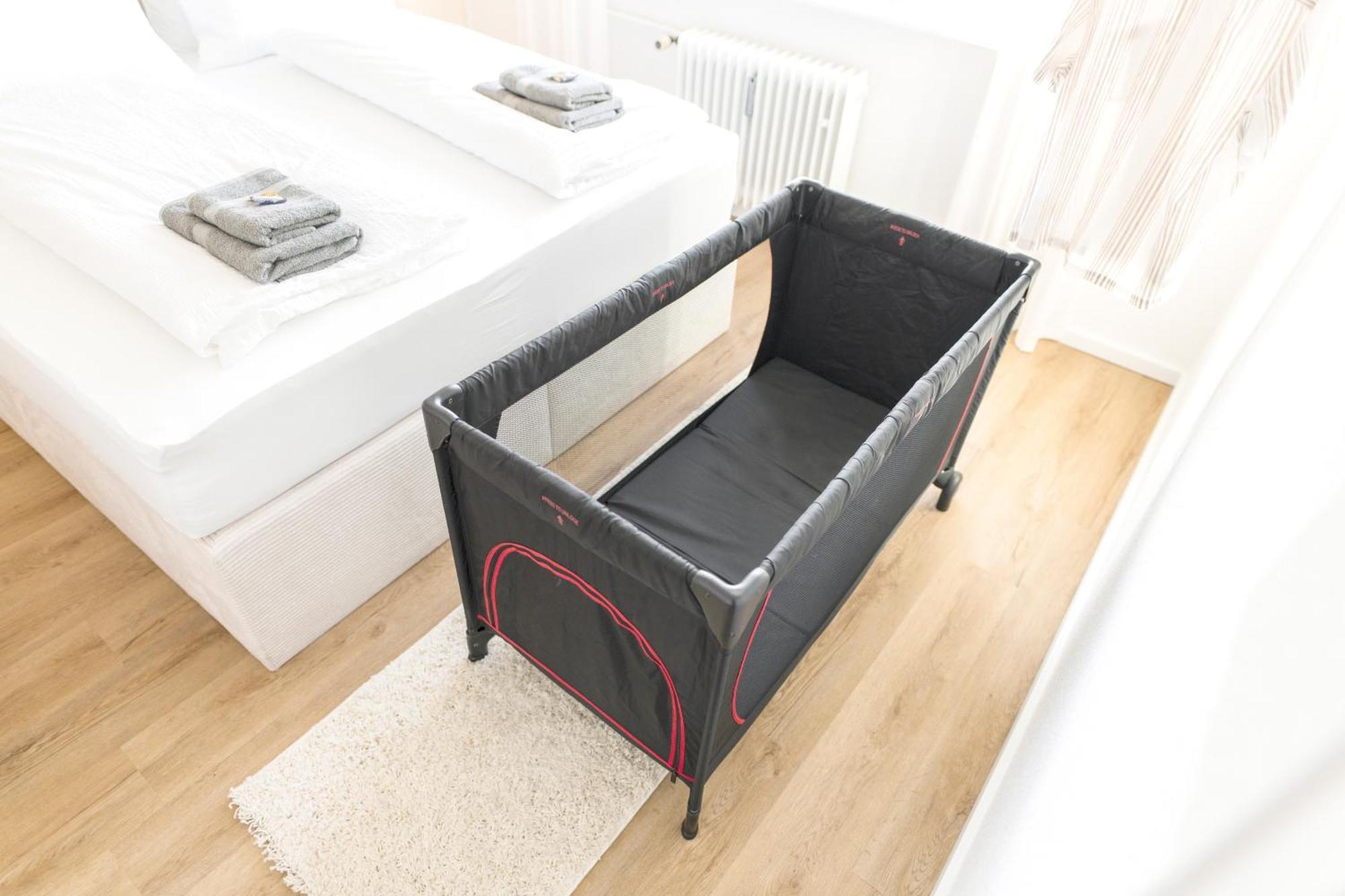 Wolfsburg Innenstadt - Happyhome - Direkt In Der Porschestrasse, 5 Personen & Kind, 3 Zimmer エクステリア 写真